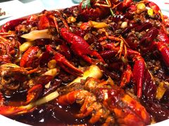 香辣小龙虾-新沸腾鱼乡(世贸天阶店)