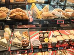 -星巴克臻选(周浦万达店)