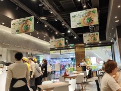 -王府井百货熙地港店