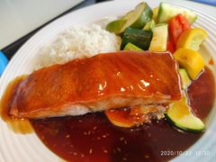 照燒三文魚配絲苗白飯-湾景餐厅(海洋公园店)