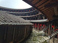 -初溪土楼群