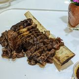 聚餐来这｜烤全羊给我香迷糊了外酥里嫩