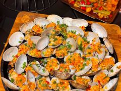 -何师烧烤Pro ·小龙虾·江湖川菜·精酿啤酒(太古里旗舰店)