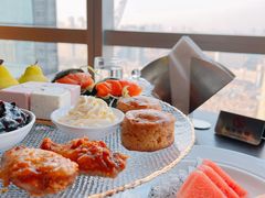 -湖景知味西餐厅•自助餐• 轻食(南京金茂威斯汀大酒店)