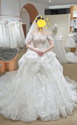 -派丽莫Pellimo原创设计婚纱品牌