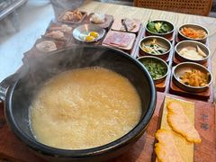 -银米·云南传统过桥米线(双廊黑金冠店)