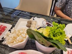 -大渔小鲜火锅店