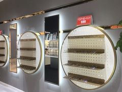 -沫芮眼镜·蔡司·依视路·尼康明月(环创店)
