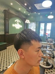 -海文先生国潮烫染男士理发馆