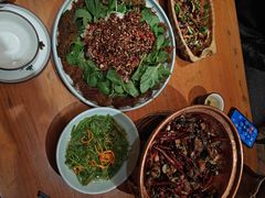 -老滇山寨•云南特色菜•地方菜•民族风情歌舞表演(金碧店)