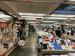 -先锋书店(五台山总店)