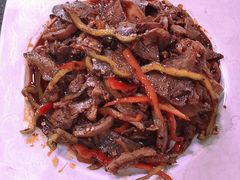 -何猫特色黄焖羊肉
