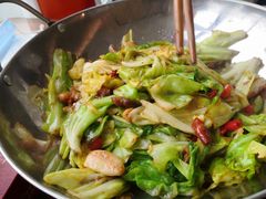 -有红鸡毛店·川菜(建设路店)