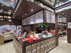 -钟书阁(群光广场店)