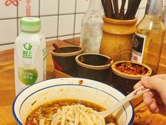 -矮子粉店1985·长沙米粉(湘春路店)