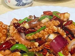 -三亚火车头万人海鲜广场