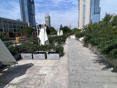 -UNI UNI(环亚凯瑟琳店)