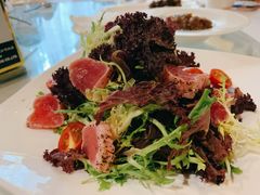 三文鱼色拉-马勒别墅·中餐厅