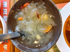 莲子枸杞雪耳羹-海盗虾饭·剥好的小龙虾饭(SOHO尚都店)