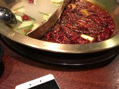 -重庆爽翻天老火锅(临平万达广场店)