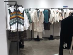 -URBAN REVIVO(西安Momopark店)
