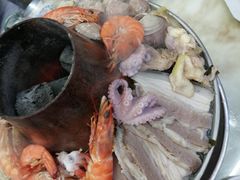 -一口猪海鲜浑锅·东北家常菜