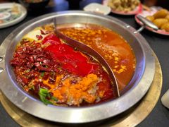 -沸炉重庆老火锅(军事博物馆店)