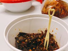 麻辣牛肉干-鑫记婆婆兔·成都特产·兔头手撕兔(太古里店)