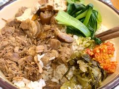 猪软骨剁椒拌饭-流浪地图剁椒卤汁拌饭(未来城购物广场店)