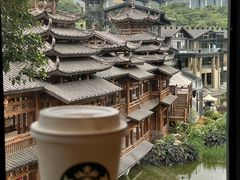-星巴克(南宁民歌湖店)