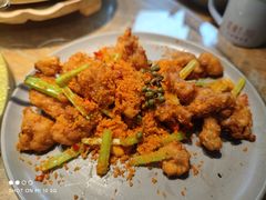 -蜜桃餐厅·伴山(湖滨商业街店)