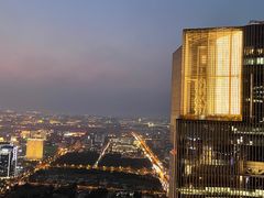 -黄金时代游泳健身云畔会所(绿地中心双子塔店)