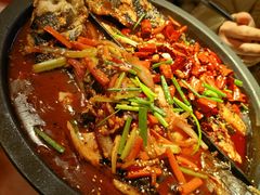 -鸣记脆皮烤鱼·海鲜烤鱼(三八广场店)