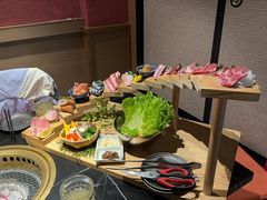 -山川小町·极番烧肉(新地假日广场店)