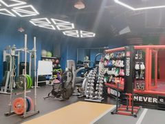 -成杰格斗·拳击·柔术·防身术(建设路店)