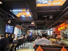 大堂-鸣记脆皮烤鱼·海鲜烤鱼(三八广场店)