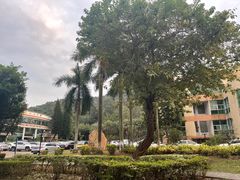 -广东外语外贸大学(白云山校区)