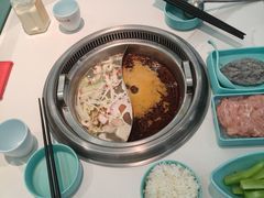 -季季红火锅(柳州城中万达二店)