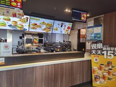 -麦当劳(田林好又多店)