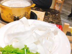 -荣益捞(石家庄荣盛城市广场店)