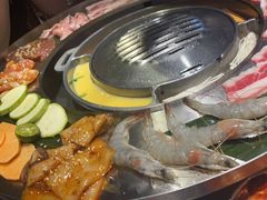 -哈哈碳都·牛肋条无限自助烤肉(台江万达店)