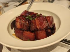 石锅红烧肉-上海和平饭店龙凤厅 Dragon Phoenix