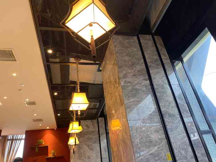新梅华餐厅昆山九方城店