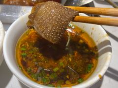 招牌大片脆毛肚-旺龙巷重庆脆毛肚火锅·潜山扛把子店(潜山商业街店)