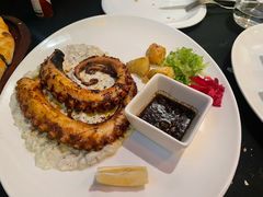 -Efes Turkish & Mediterranean Cuisine 艾菲斯餐厅(陆家嘴店)