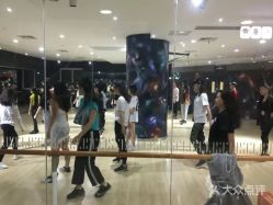 -5KM舞蹈街舞工作室