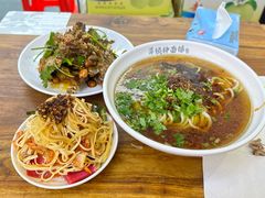 -萍姨抻面馆·鸡架冒菜(清湖店)