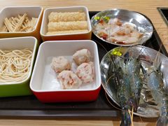 -杨老板·海鲜集市火锅·鲜切牛肉(中防万宝店)