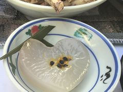 -刘姐啤酒鱼民族演艺餐厅(西街总店)
