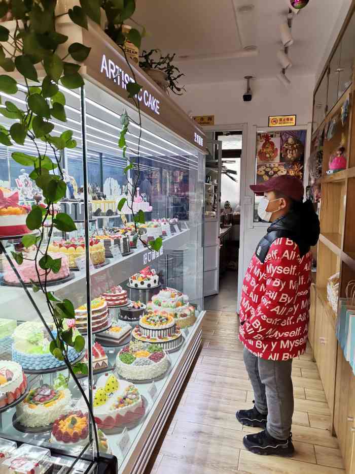 好口福蛋糕(泡崖店)-"小店干干净净的,性价比很高,银行券兑换的.